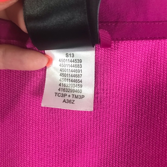 The North Face Lightweight Jacket - Picture 6 of 7